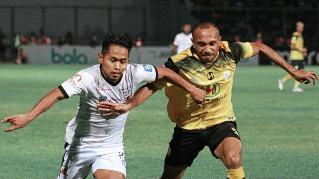 Aksi Andik Vermansyah di laga Barito Putera vs Madura United, Jumat (24/05/19). Copyright: © twitter.com/MaduraUnitedFC