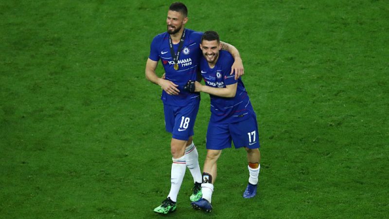 Olivier Giroud dan Mateo Kovacic merayakan gelar juara Chelsea. Copyright: © Francois Nel / Staff / Getty Images