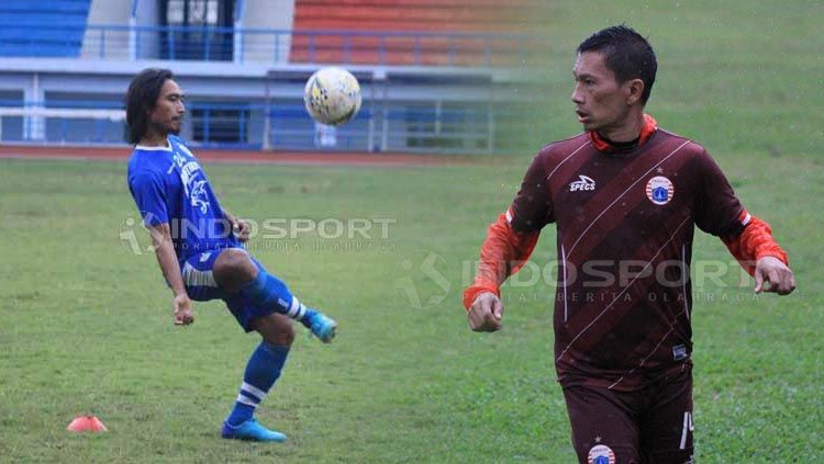 Hariono (kiri) dan Ismed Sofyan (kanan) salah dua dari lima pemain lokal Liga 1 2019 yang hanya bela satu klub lebih dari 10 tahun. Copyright: © Arif Rahman/Muhammad Nabil/INDOSPORT