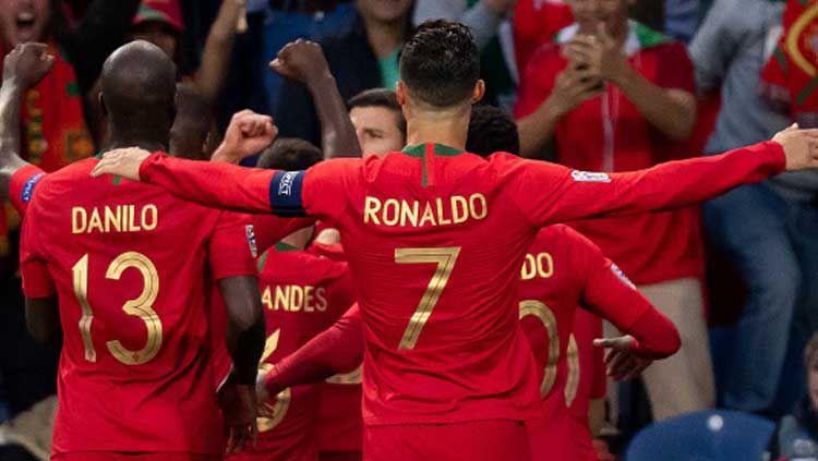 Para pemain Portugal merayakan gol dari Goncalo Guedes ke gawang Belanda Copyright: © TF-Images/Craig Mercer/GettyImages