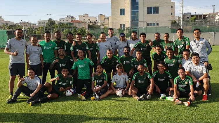 Sesi latihan Timnas Indonesia jelang lawan Yordania. Copyright: © PSSI