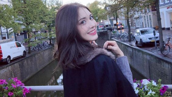 Jeon Somi rutin lakukan pilaten demi jaga kebugaran tubuh Copyright: &copy; IG Jeon Somi (somsomi0309)