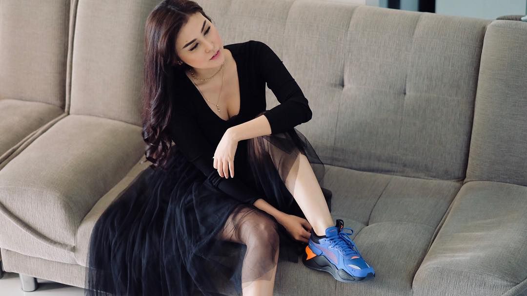 Punya Body Goal Vicy Melanie Hobi Pose Di Treadmill Indosport