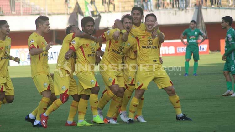 PSS vs Bhayangkara FC Copyright: © Ronald Seger Prabowo/INDOSPORT