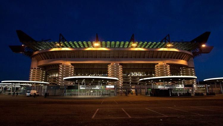 Stadion San Siro atau Giuseppe Meazza, yang kabarnya akan dihancurkan dan dibuat model baru dengan nama New Milano Stadium. Copyright: © archistadia-en