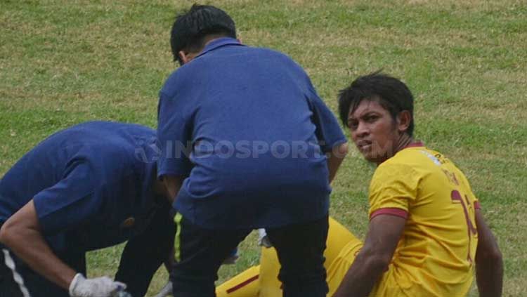Striker Sriwijaya FC, Yongki Aribowo, mengalami cedera pergelangan kaki. Copyright: © Muhammad Effendi/INDOSPORT