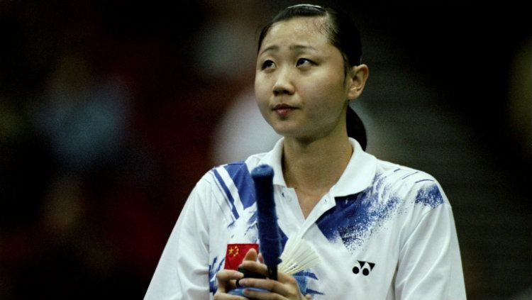 Inilah juara bertahan India Open tahun 2008 asal Hong Kong yakni Zhou Mi yang sempat dicap pelatihnya sebagai 'pengkhianat'. Copyright: © Graham Chadwick /Allsport