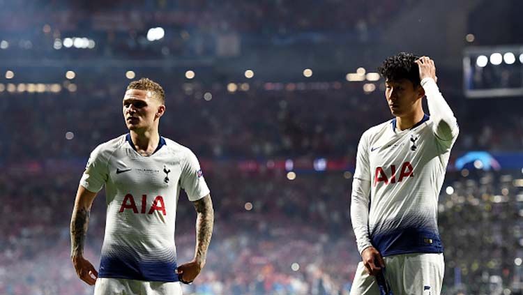 Kierran Trippier (kiri) dan Son Heung-min, 2 bintang Tottenham Hotspur Copyright: © Alex Caparros/GettyImages