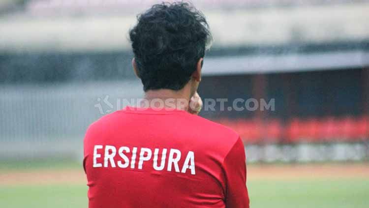 Nasib Pelatih Persipura Jayapura, Luciano Leandro tengah berada di ujung tanduk. Foto: Sudjarwo/INDOSPORT Copyright: © Sudjarwo/INDOSPORT