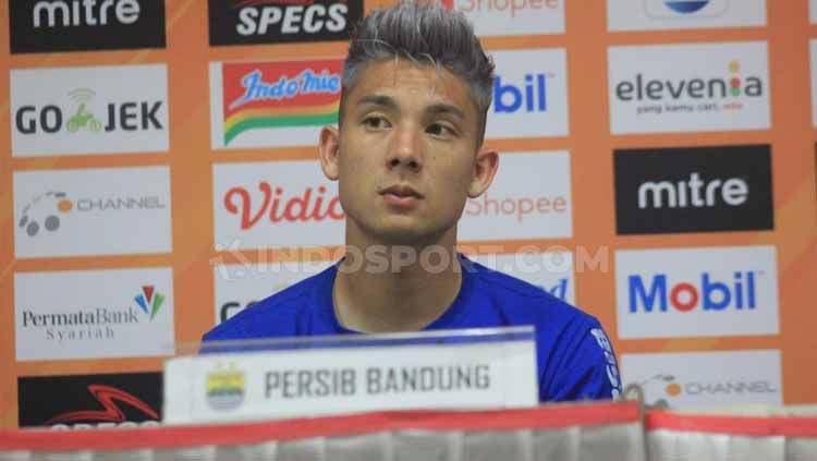 Gelandang tim sepak bola Persib Bandung, Kim Jeffrey Kurniawan, sudah tidak sabar untuk menghadapi Arema FC pada pertandingan tandang Liga 1 2020. Copyright: © Arif Rahman/INDOSPORT