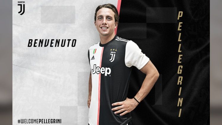 Luca Pellegrini saat resmi bergabung ke Juventus dari AS Roma (Foto: Juventus.com) Copyright: © Juventus.com