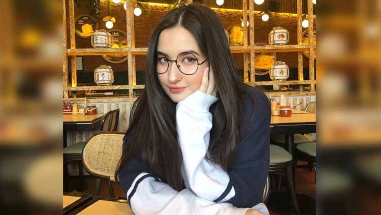 Stephanie Poetri, anaknya Titi DJ. Copyright: &copy; stephaniepoetri Verified