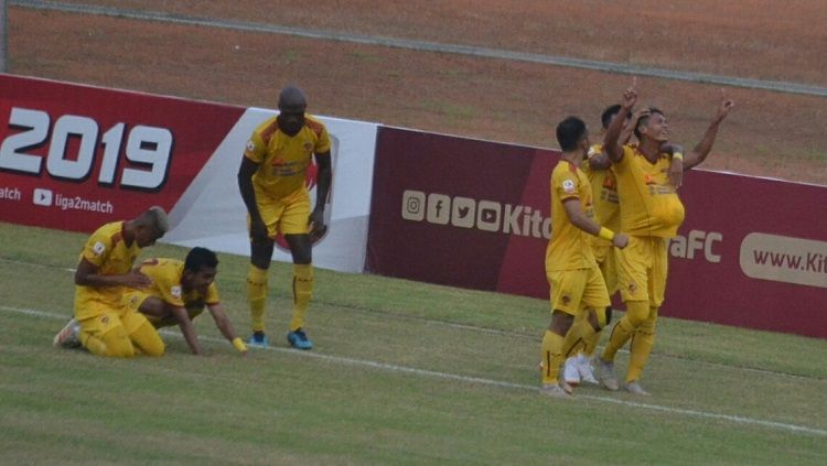 Selebrasi Yongki Aribowo usai membobol gawang PSGC Ciamis, Selasa (2/7/19). Copyright: © Muhammad Effendi/INDOSPORT