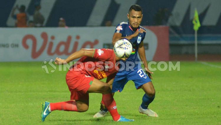 Safrudin Tahar saat membela PSIS Semarang di ajang Liga 1. Copyright: © Ronald Seger Prabowo/INDOSPORT