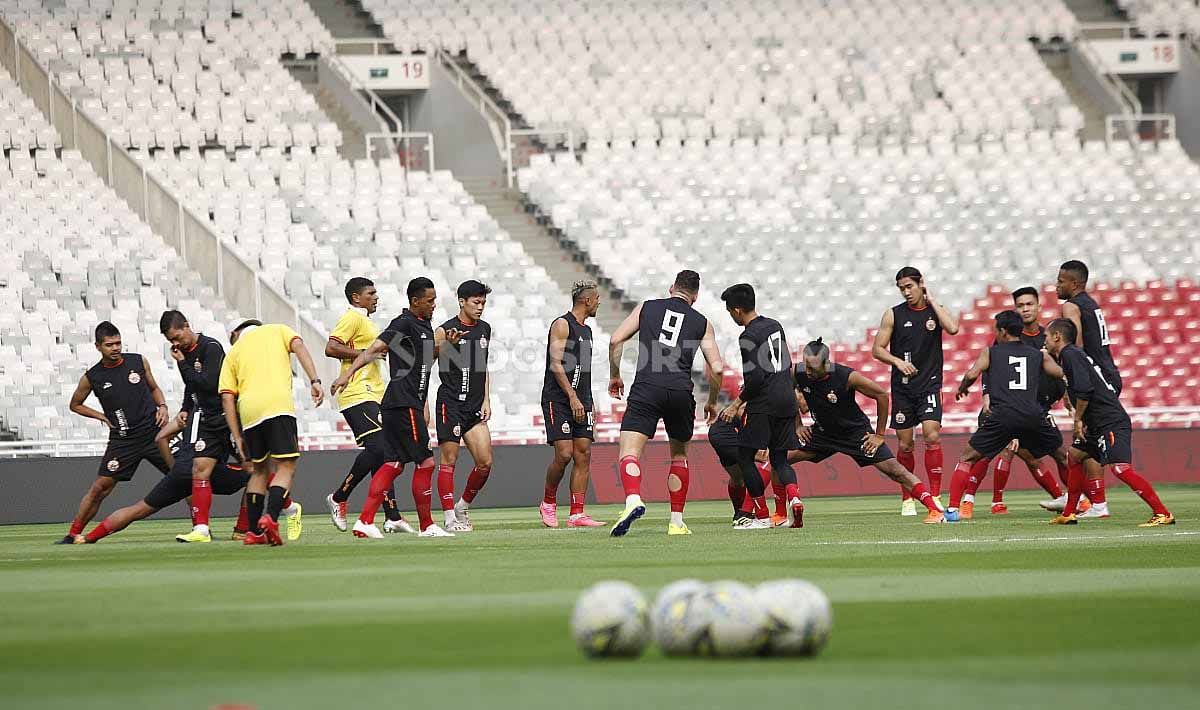 Official Training tim Persija Jakarta jelang laga Liga 1 lawan Persib Bandung di Stadion GBK Jakarta, Selasa (09/07/19). Foto: Herry Ibrahim/INDOSPORT Copyright: &copy; Herry Ibrahim/INDOSPORT