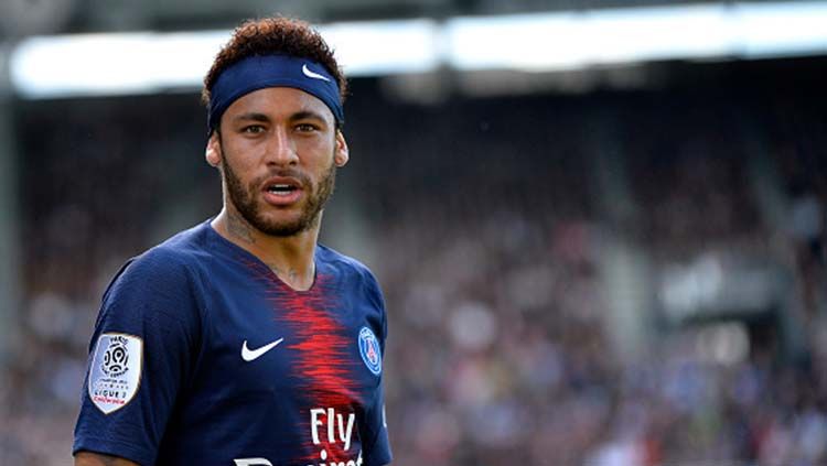 Striker PSG, Neymar saat melawan Angers SCO di Stade Raymond Kopa. Copyright: © Aurelien Meunier - PSG/PSG via Getty Images