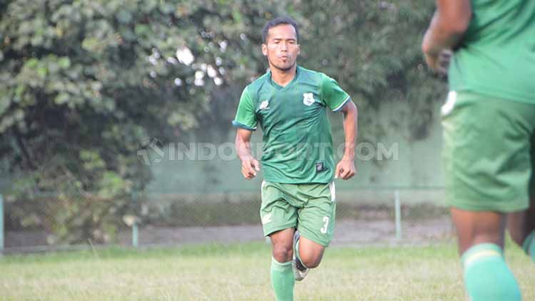 Pemain PSMS Medan, Syaiful Ramadhan sudah bisa tampil saat menghadapi PSCS Cilacap. Copyright: © Aldi Aulia Anwar/INDOSPORT