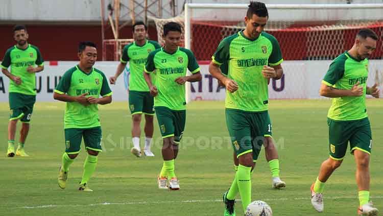Otavio Dutra saat official training di Stadion Maguwoharjo, Sleman, Jumat (12/7/19). Copyright: © Fitra Herdian/INDOSPORT