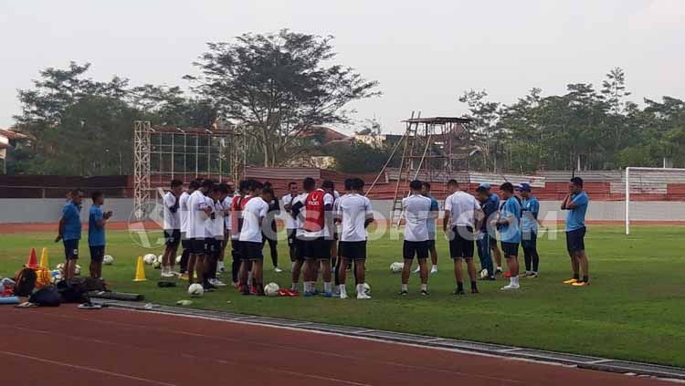 Tim PSIS Semarang akhirnya kembali bisa memainkan laga kandang di Stadion Moch Soebroto saat melawan Borneo FC dalam laga pekan ke-25 kompetisi Shopee Liga 1 2019. Copyright: © Alvin Syaptia Pratama/INDOSPORT