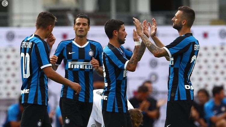 Inter Milan merayakan gol ke gawang FC Lugano dalam laga uji coba pramusim, Minggu (14/07/19). Copyright: © Twitter @Inter
