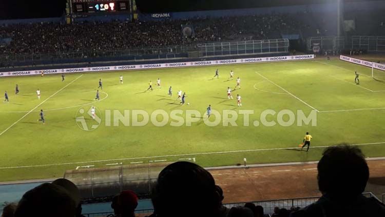Laga Arema fC vs Badak Lampung hanya dihadiri 7.510 penonton sebagai jumlah terminim di Stadion Kanjuruhan Copyright: © Ian Setiawan/INDOSPORT