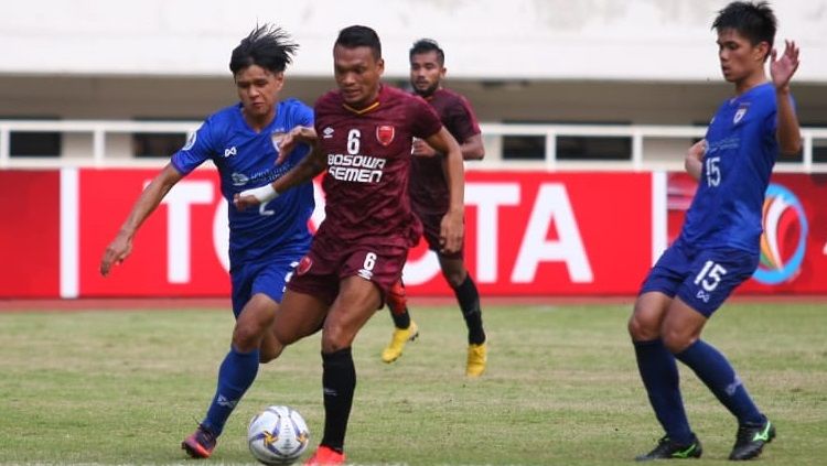 Striker PSM Makassar, Ferdinand Sinaga, bertekad bangkit dan terus mencetak gol. Copyright: © Official PSM Makassar