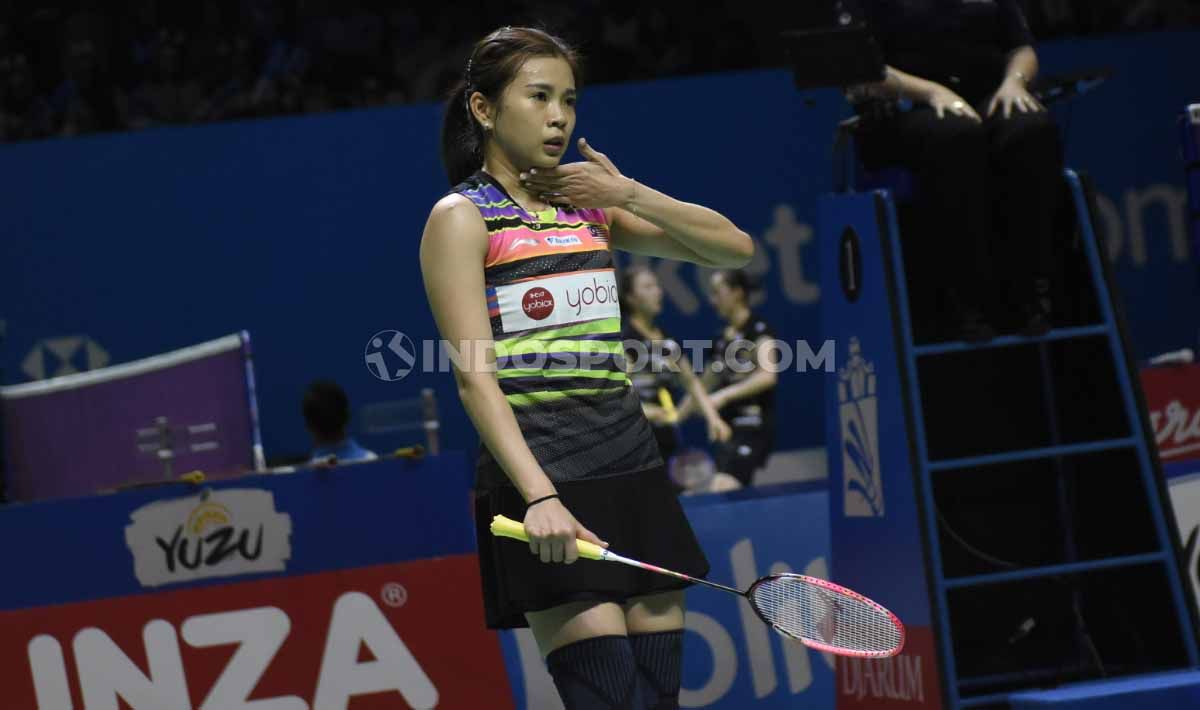 Pemain ganda campuran Malaysia, Goh Liu Ying/Chan Peng Soon saat menghadapi pasangan Indonesia, Tontowi Ahmad/Winny Oktavi pada perempatfinal Indonesia Open 2019 di Istora Senayan, Jumat (19/07/19). Foto: Herry Ibrahim/INDOSPORT Copyright: © Herry Ibrahim/INDOSPORT