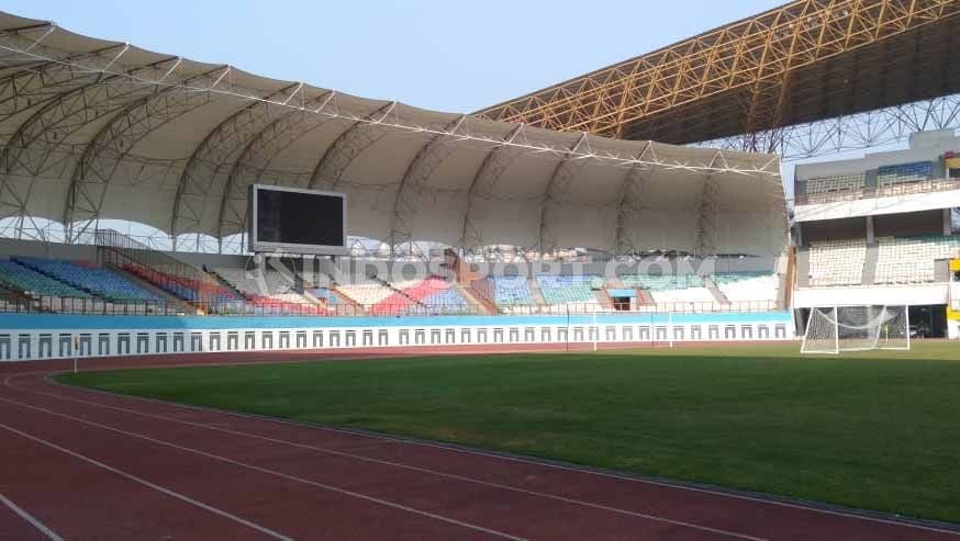 Stadion Wibawa Mukti diproyeksikan menjadi salah satu venue Piala Dunia U-20 2021. Copyright: © Shintya Anya Maharani/INDOSPORT