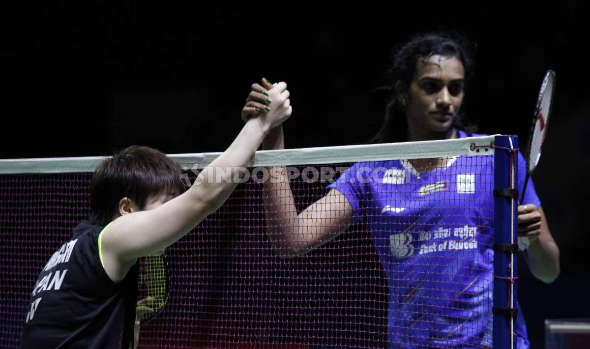 Tunggal putri terbaik India, PV Sindhu, dikabarkan menolak untuk melakukan jabat tangan di All England 2020. Copyright: © Herry Ibrahim/INDOSPORT