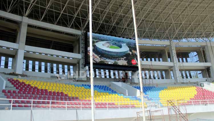 Renovasi Stadion Manahan Solo sudah mencapai 80 persen. Copyright: © Ronald Seger Prabowo/INDOSPORT