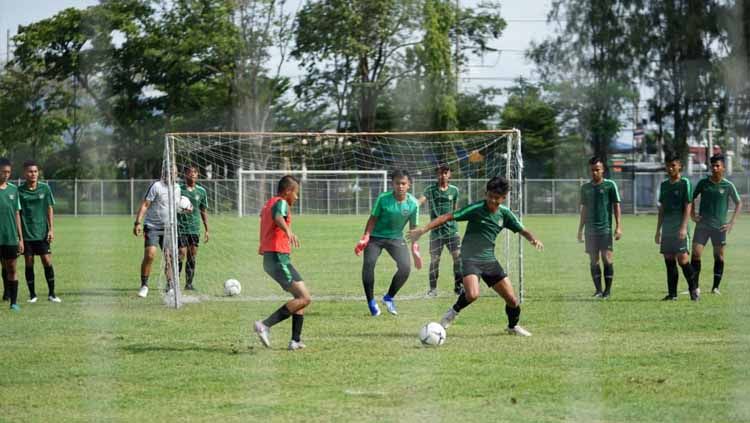 Suasana latihan Timnas Indonesia U-15 di Piala AFF U-15 2019. Copyright: © PSSI