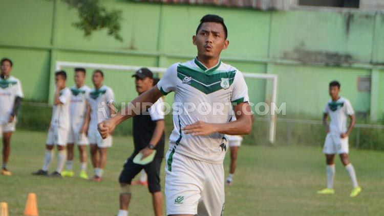 Pemain bertahan PSMS Medan, Afiful Huda sudah bisa tampil menghadapi Blitar Bandung United di Liga 2 2019. Copyright: © Aldi Aulia Anwar/INDOSPORT