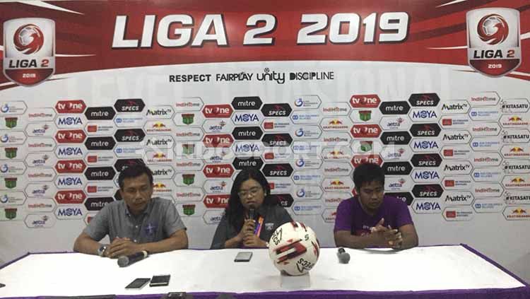 Persita Tangerang hanya meraih hasil imbang pada pekan ke-11 Liga 2 2019 wilayah barat saat menjamu Blitar Bandung United, Selasa (13/08/19). Copyright: © Petrus Manus Da'Yerimon/INDOSPORT