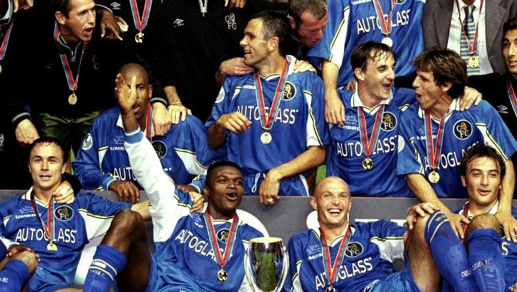 Chelsea saat juara Piala Super Eropa tahun 1998. Copyright: © UEFA.com