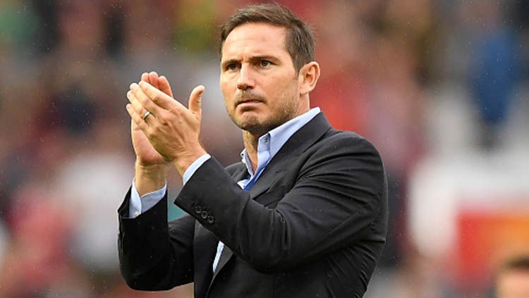 Pelatih Chelsea, Frank Lampard, kedapatan mengeluarkan mimik muka ketakutan jelang pertandingan melawan Ajax Amsterdam Copyright: © Michael Regan/INDOSPORT