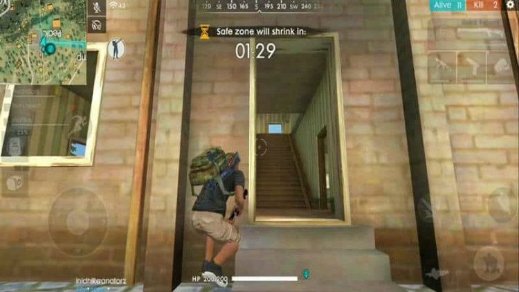 Ada sejumlah alasan yang membuat dalam game eSports Free Fire setiap rumah tidak memiliki pintu. Copyright: © guideeater.com