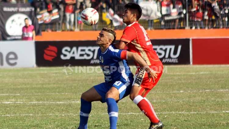 Laga pertandingan antara Persis Solo versus PSIM Yogyakarta, Jumat (16-08-19). Copyright: © Ronald Seger Prabowo/INDOSPORT