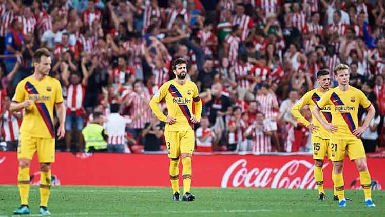 Ekspresi kekecewaan Barcelona saat kebobolan dari Athletic Bilbao Copyright: © Juan Manuel Serrano Arce/Getty Images