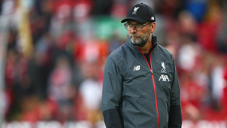 Pelatih Liverpool, Jurgen Klopp, diketahui pernah membeberkan bahwa dirinya pernah menolak pinangan Manchester United jelang pertemuan kedua tim di Liga Inggris Copyright: © Robbie Jay Barratt/GettyImages