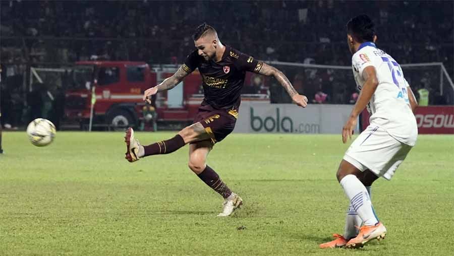 Laga pertandingan antara PSM Makassar vs Persib Bandung di Liga 1 2019, Sabtu (18/08/19). Foto: Media PSM Makassar Copyright: © Media PSM Makassar