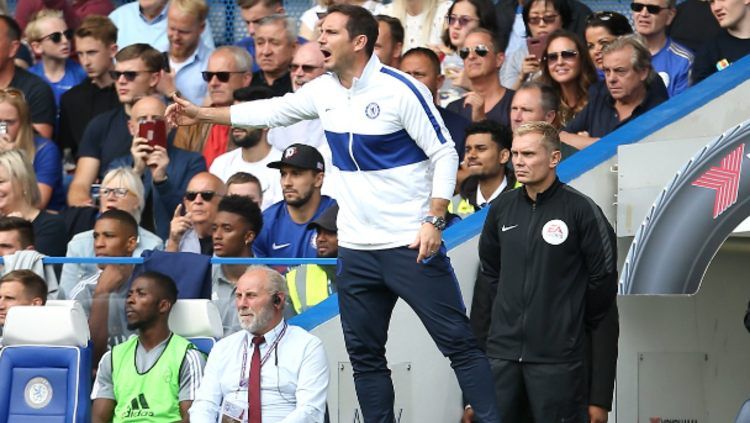 Frank Lampard mengancam takkan memberi kesempatan kepada para pemain muda untuk tampil seiring kekalahan yang diderita Chelsea Copyright: © squawka