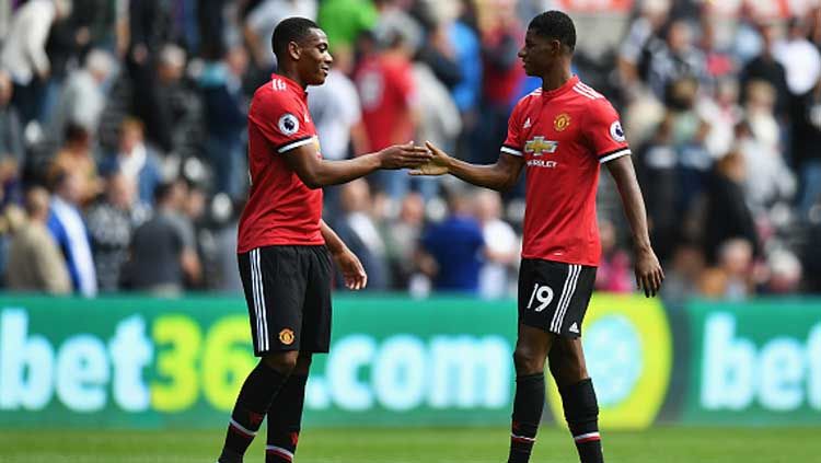 Anthony Martial (kiri) dan Marcus Rashford, dua penyerang Manchester United Copyright: © Dan Mullan/Getty Images