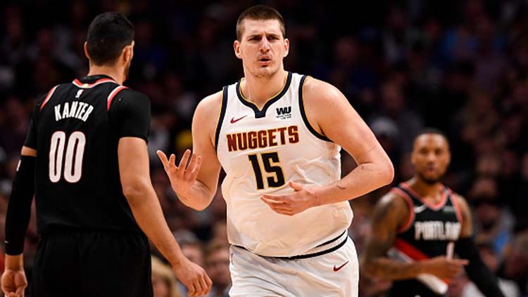 Nikola Jokic baru saja mendapatkan rataan triple-double pada NBA musim 2022 – 2023 yang memperkuat posisinya sebagai MVP. Copyright: © AAron Ontiveroz/GettyImages