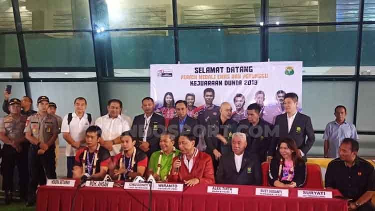Penyambutan peraih medali emas dan perunggu Kejuaraan Dunia 2019 di Bandara Internasional Soetta, Selasa (27/08/2019). Foto: Petrus Manus Da Yerimon/INDOSPORT. Copyright: &copy; Petrus Manus Da Yerimon/INDOSPORT