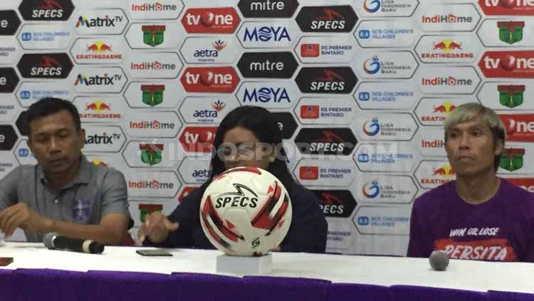 Widodo C Putro dan Asri Akbar usai lawan PSCS Cilacap Copyright: © Petrus Manus DaYerimon/INDOSPORT