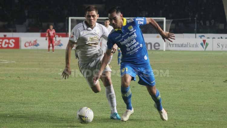 Persib Bandung akan memulai putaran kedua dengan bertandang ke markas Tira-Persikabo (14/9/19). Copyright: © Ronald Seger Prabowo/INDOSPORT