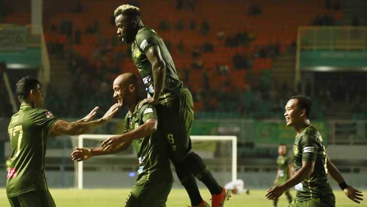 Selebrasi para pemain TIRA-Persikabo vs Borneo FC. Copyright: © officialpersikabo