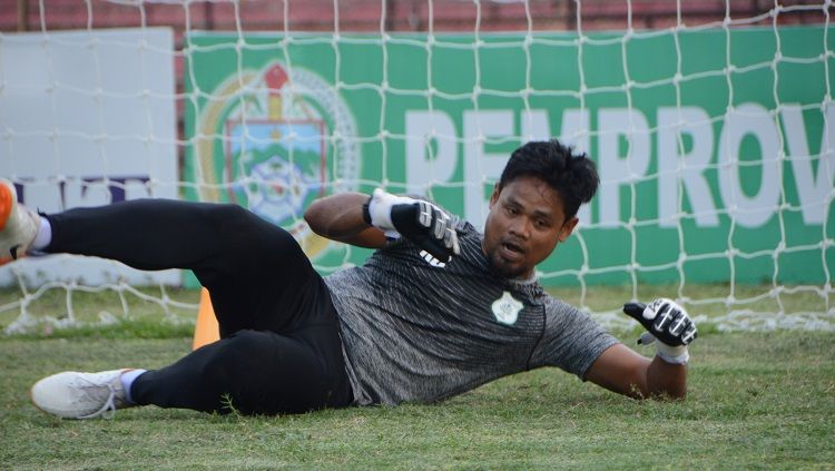 Pelatih kiper anyar PSMS Medan, M. Sabani. Copyright: © Aldi Aulia Anwar/INDOSPORT