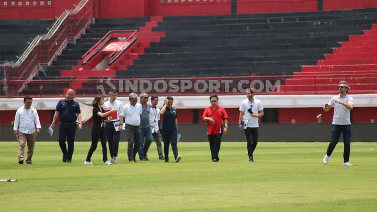 Kunjungan perwakilan FIFA bersama PSSI serta Bali United di Stadion Kapten I Wayan Dipta Gianyar, Kamis (19/09/19). Copyright: © Nofik Lukman Hakim/INDOSPORT