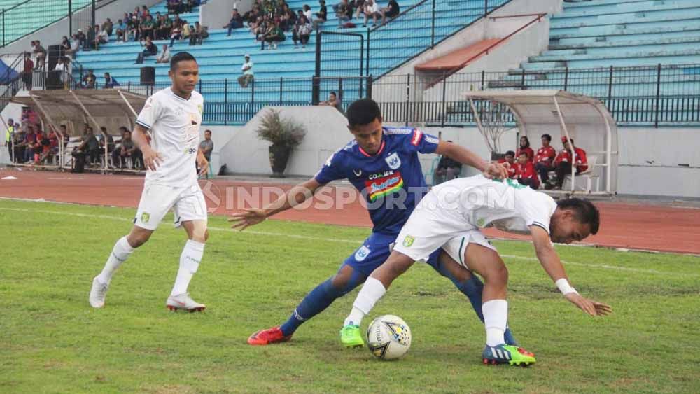 Laga pertandingan antara PSIS Semarang vs Persebaya, Jumat (20/09/19). Copyright: © Alvin Syaptia Pratama/INDOSPORT